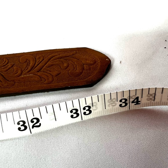 Tony Lama Western Tooled Leather Belt Longhorn Buckle Made in USA Size 26 main image 8